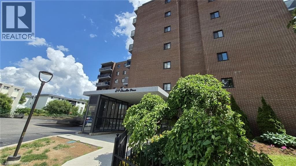 279 CHANDLER Drive Unit# 706