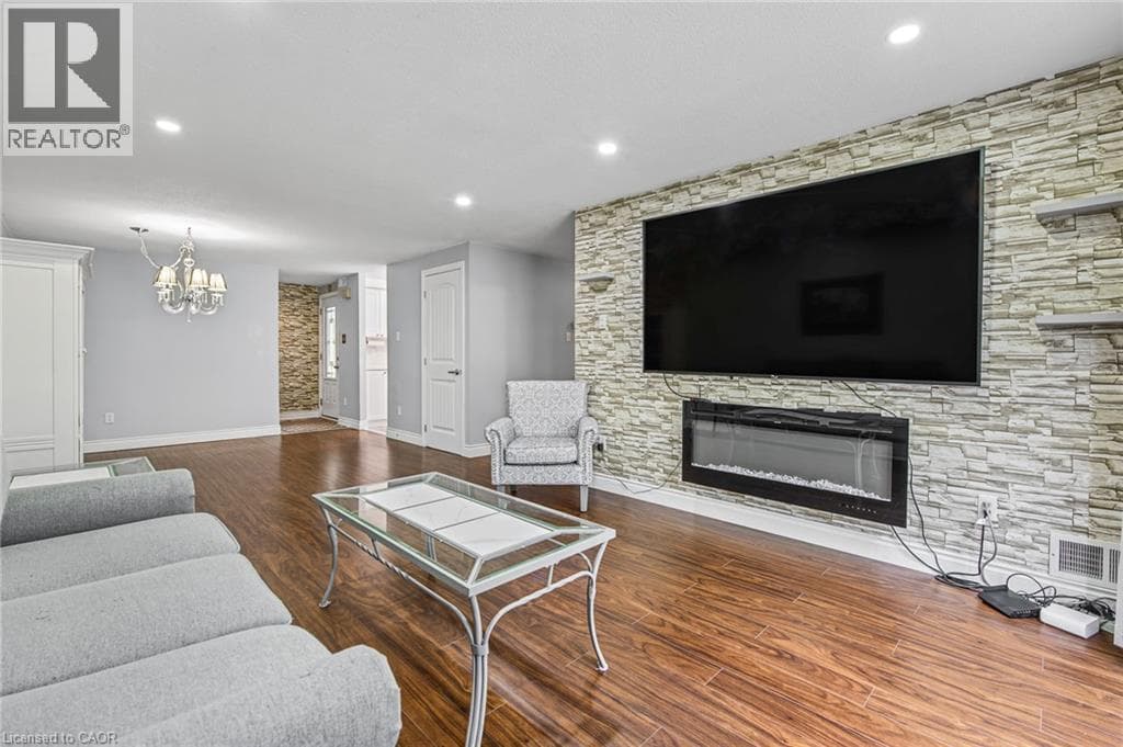 Townhouse for sale at 65 GLAMIS Road Unit# 74, Northview, Cambridge, Ontario, photo 16