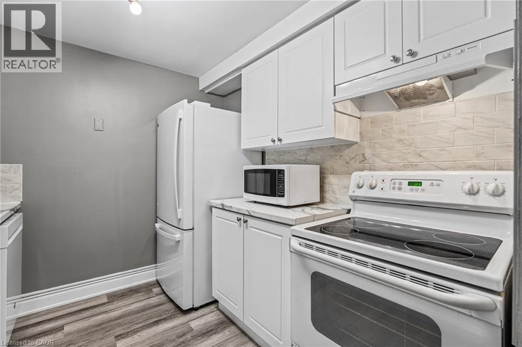 Townhouse for sale at 65 GLAMIS Road Unit# 74, Northview, Cambridge, Ontario, photo 9