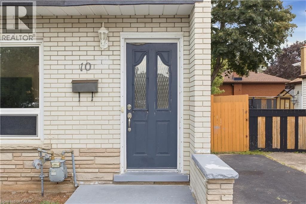 Semi-detached for sale at 10 JEAN Avenue, Chicopee, Kitchener, Ontario, photo 2