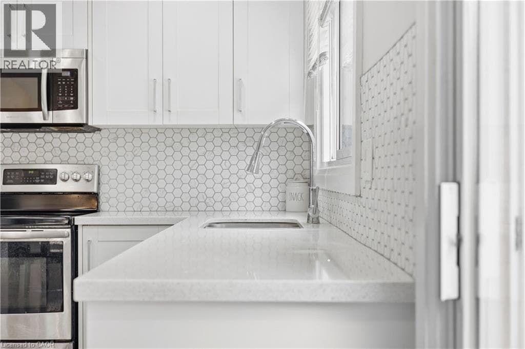 Semi-detached for sale at 10 JEAN Avenue, Chicopee, Kitchener, Ontario, photo 12