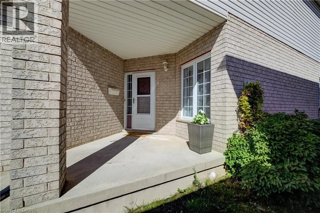 Detached for sale at 295 GATEHOUSE Drive, Branchton Park, Cambridge, Ontario, photo 4