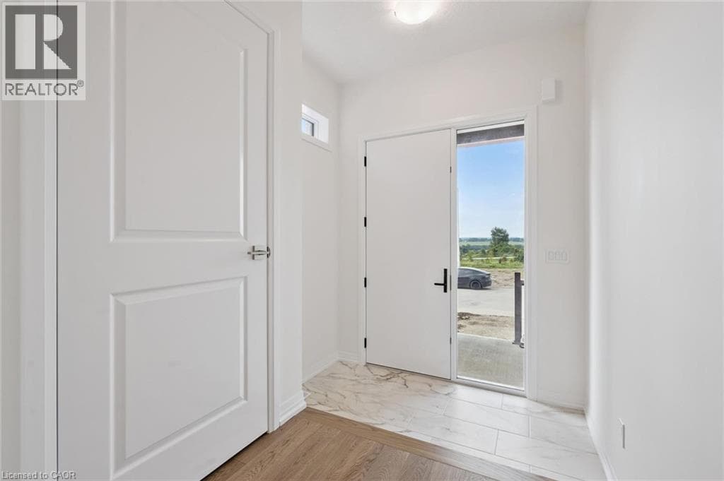 Detached for sale at 451 BENNINGER Street, Laurentian West, Kitchener, Ontario, photo 5