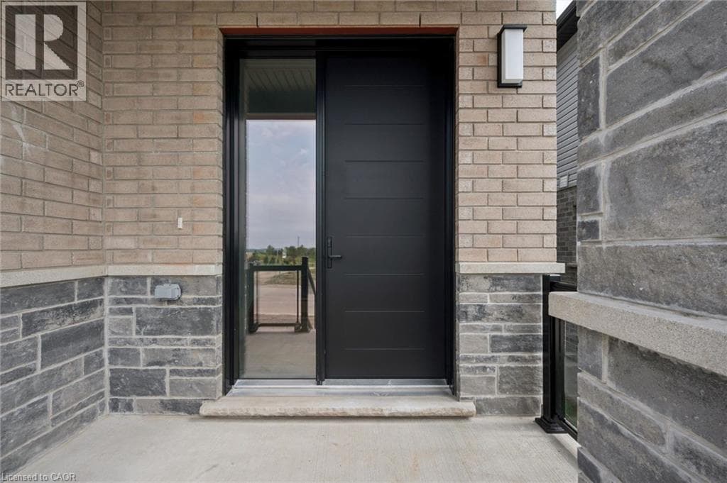 Detached for sale at 451 BENNINGER Street, Laurentian West, Kitchener, Ontario, photo 4