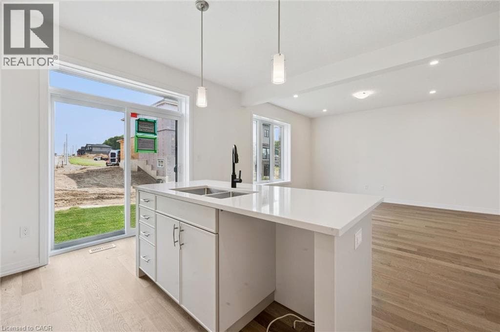 Detached for sale at 451 BENNINGER Street, Laurentian West, Kitchener, Ontario, photo 14