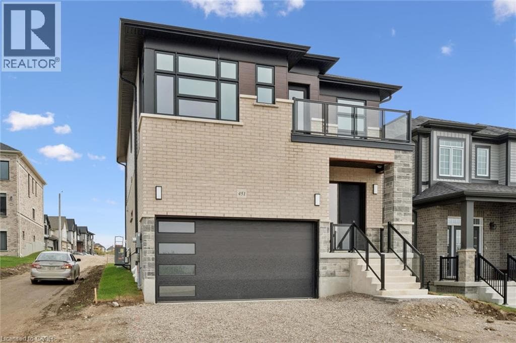 Detached for sale at 451 BENNINGER Street, Laurentian West, Kitchener, Ontario, photo 3
