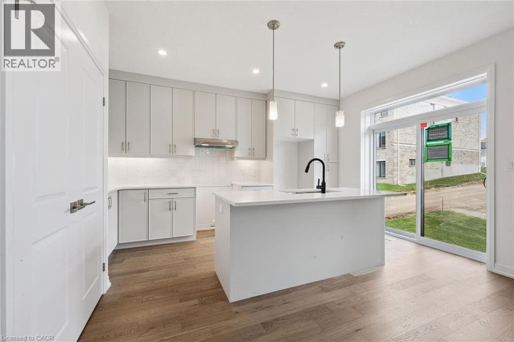 Detached for sale at 451 BENNINGER Street, Laurentian West, Kitchener, Ontario, photo 11