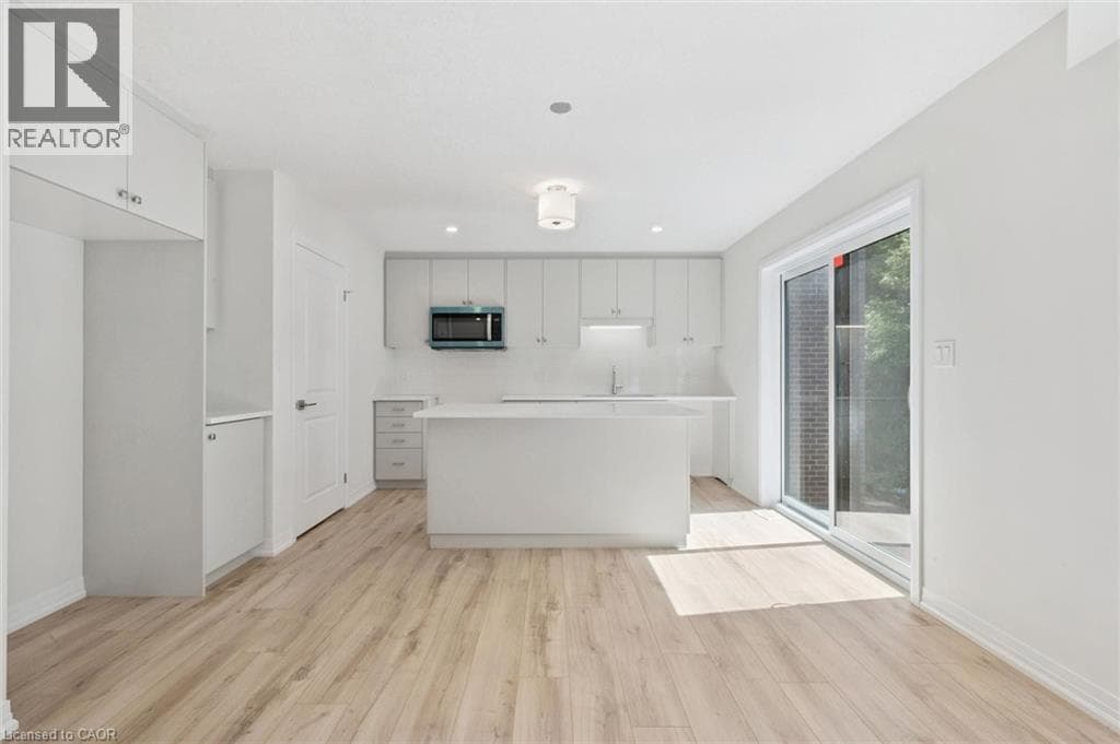 Detached for sale at 83 DOMINIQUE Street, Laurentian West, Kitchener, Ontario, photo 9