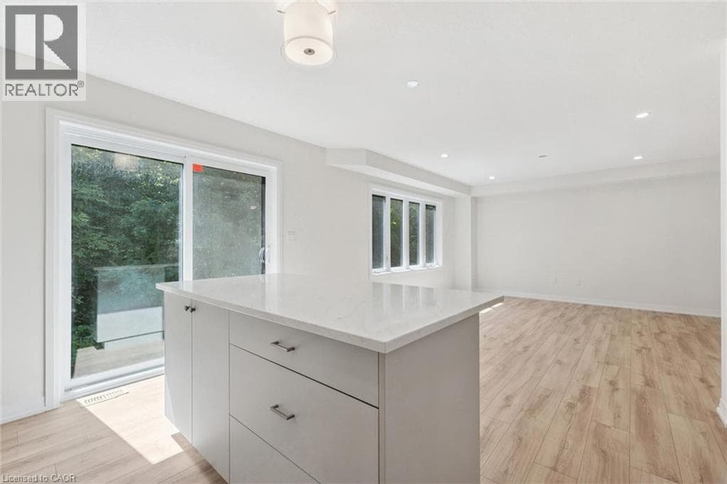 Detached for sale at 83 DOMINIQUE Street, Laurentian West, Kitchener, Ontario, photo 15
