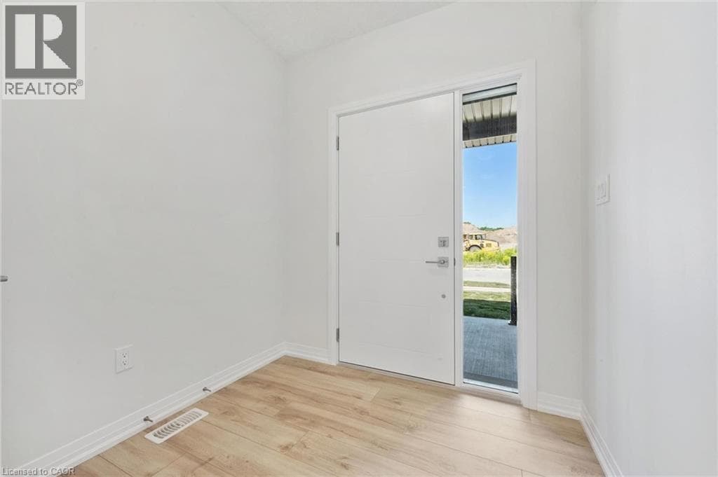 Detached for sale at 83 DOMINIQUE Street, Laurentian West, Kitchener, Ontario, photo 5