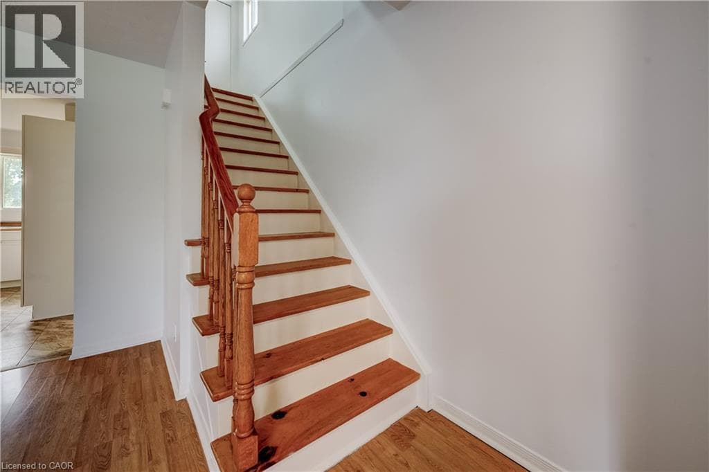 Semi-detached for sale at 102 BLOOMINGDALE Road N, Bridgeport East, Kitchener, Ontario, photo 7