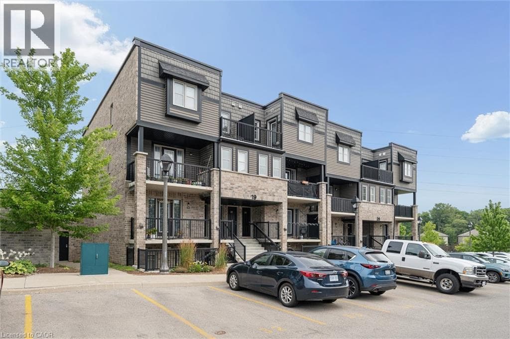 Townhouse for sale at 1989 OTTAWA Street S Unit# 19D, Laurentian West, Kitchener, Ontario, photo 2