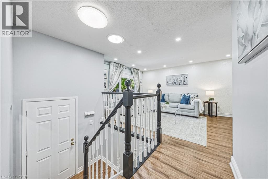 Detached for sale at 414 WOODS Lane, Preston Heights, Cambridge, Ontario, photo 3