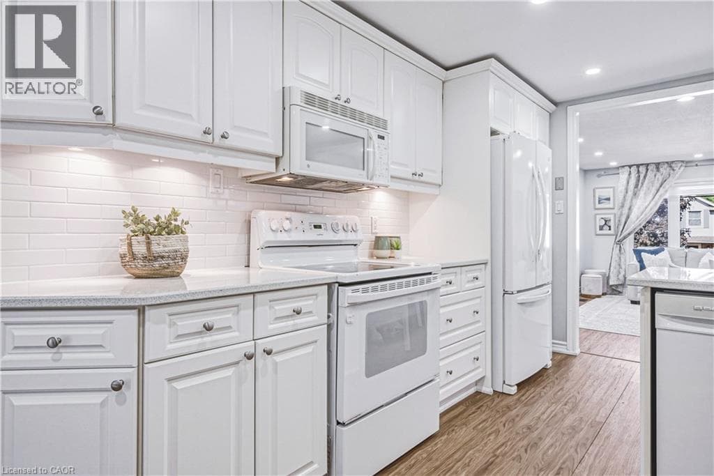 Detached for sale at 414 WOODS Lane, Preston Heights, Cambridge, Ontario, photo 7