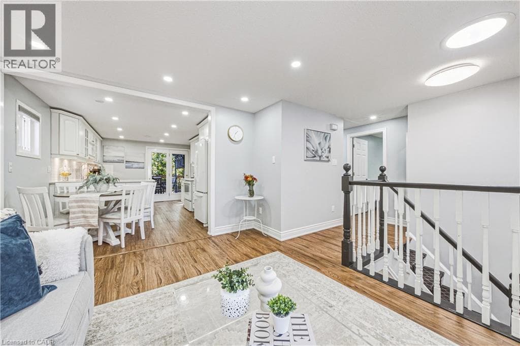 Detached for sale at 414 WOODS Lane, Preston Heights, Cambridge, Ontario, photo 5