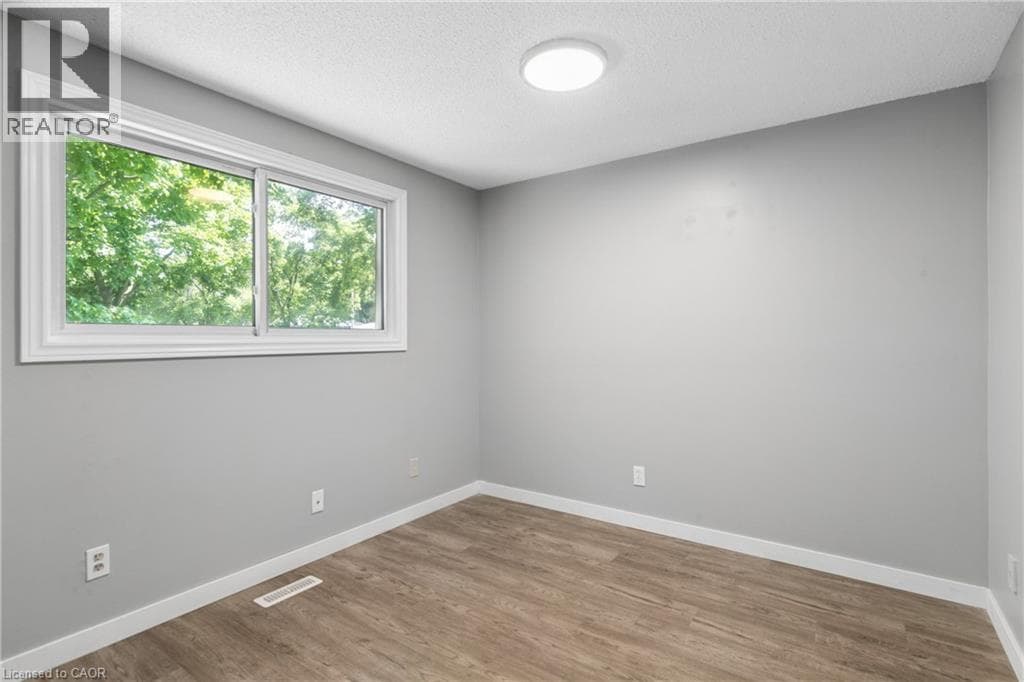 Detached for sale at 74 HELENE Crescent, Erb West, Waterloo, Ontario, photo 14