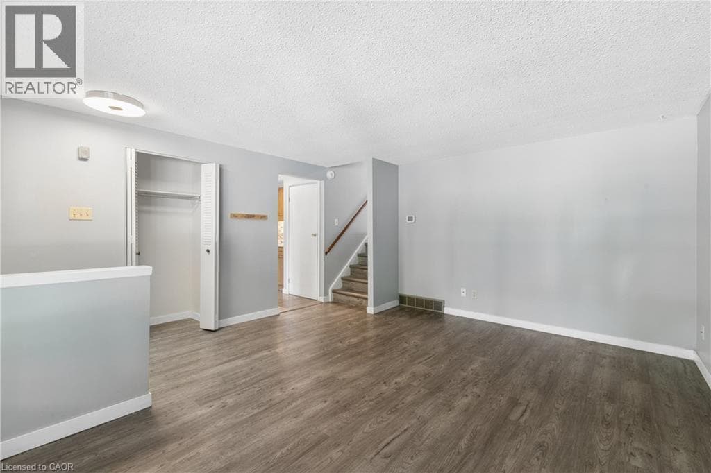 Detached for sale at 74 HELENE Crescent, Erb West, Waterloo, Ontario, photo 5