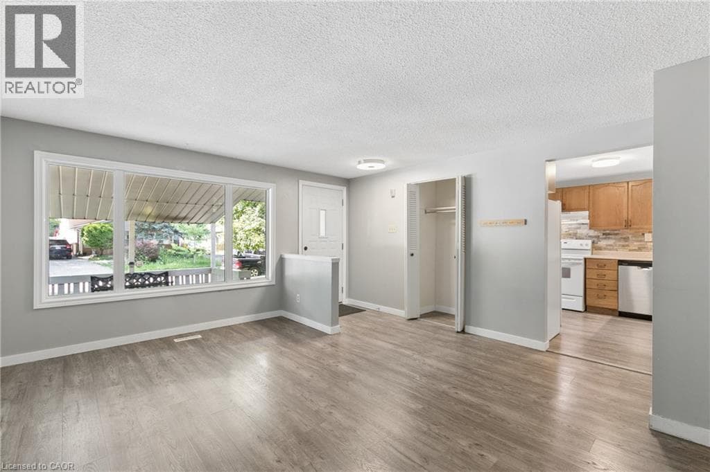 Detached for sale at 74 HELENE Crescent, Erb West, Waterloo, Ontario, photo 6