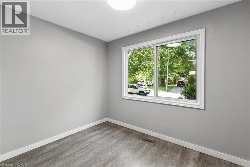 Detached for sale at 74 HELENE Crescent, Erb West, Waterloo, Ontario, photo 9