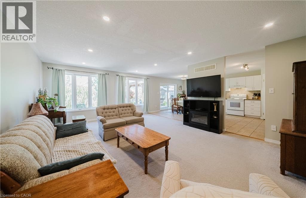 Detached for sale at 24 JOSEPH LICHTI Lane, Baden, Wilmot, Ontario, photo 9
