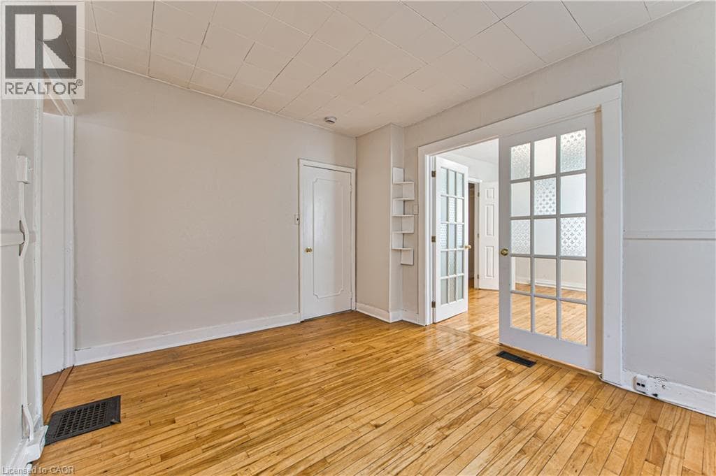 Multi-family for sale at 217 LANCASTER Street E, Central Frederick, Kitchener, Ontario, photo 5