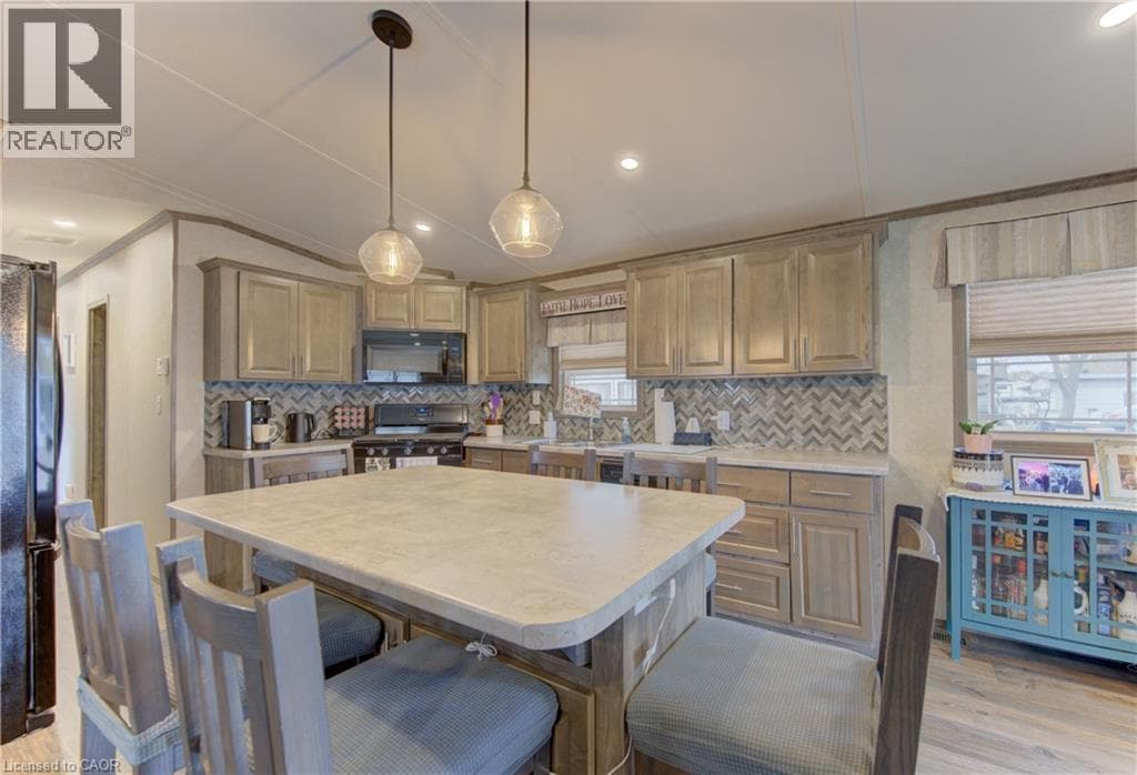 Detached for sale at 580 BEAVER CREEK Road Unit# 235, Laurelwood, Waterloo, Ontario, photo 3