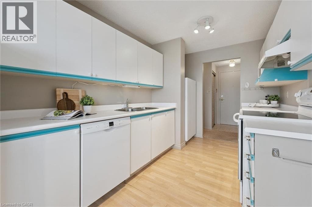 Apartment for sale at 30 BLUE SPRINGS Drive Unit# 307, Lincoln Heights, Waterloo, Ontario, photo 16