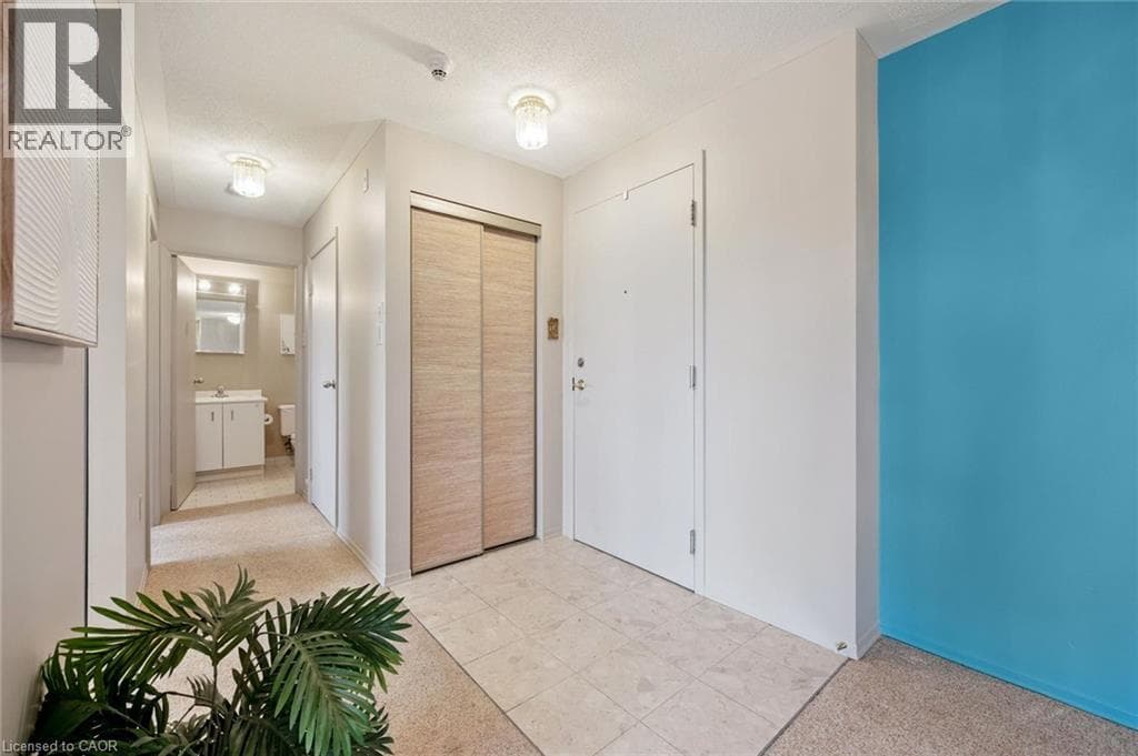 Apartment for sale at 30 BLUE SPRINGS Drive Unit# 307, Lincoln Heights, Waterloo, Ontario, photo 5
