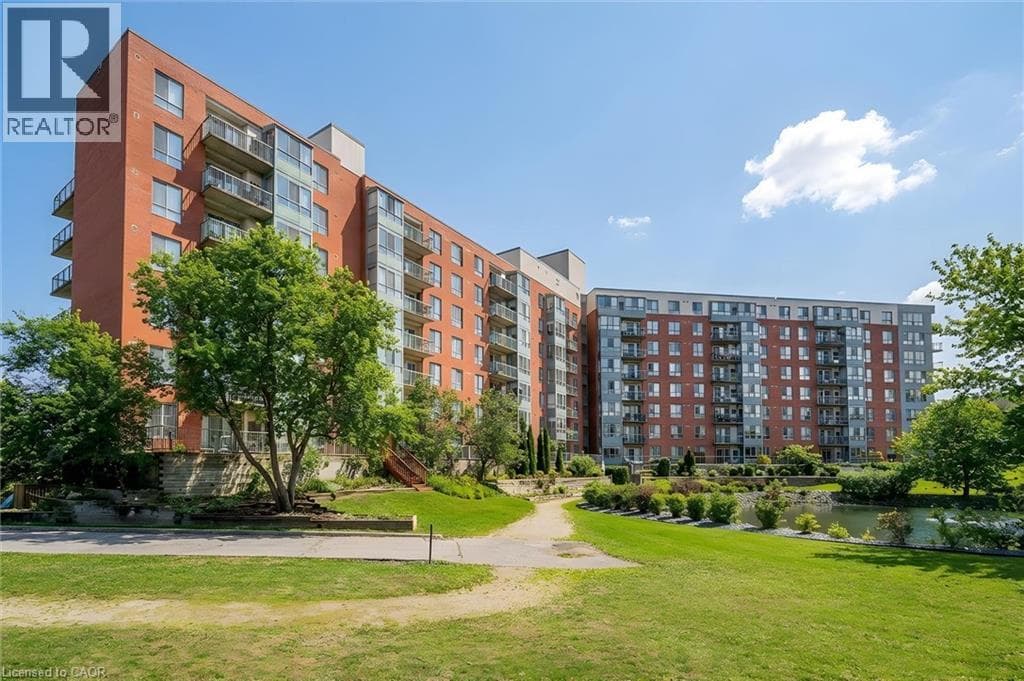 Apartment for sale at 30 BLUE SPRINGS Drive Unit# 307, Lincoln Heights, Waterloo, Ontario, photo 2