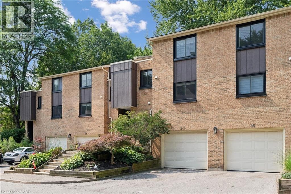 Townhouse for sale at 220 SALISBURY Avenue Unit# 27, Victoria Highlands, Cambridge, Ontario, photo 2