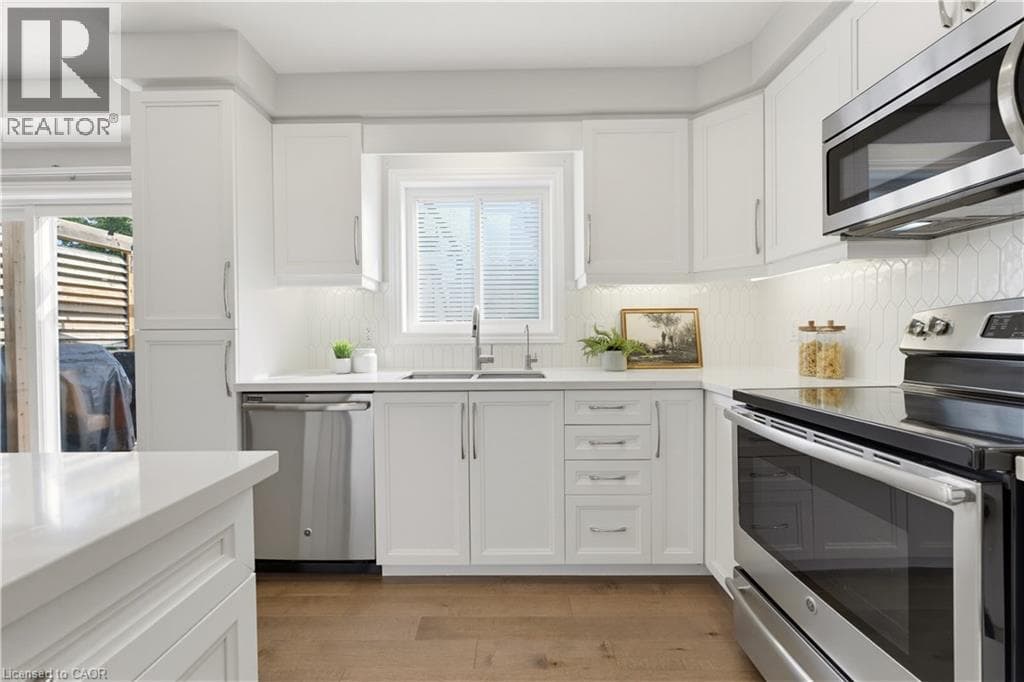 Detached for sale at 251 CRANBROOK Street, Doon South, Kitchener, Ontario, photo 9