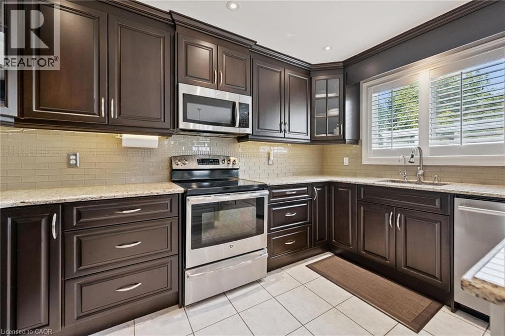 Detached for sale at 60 COUNTRY CLUB Drive, Shades Mills, Cambridge, Ontario, photo 9