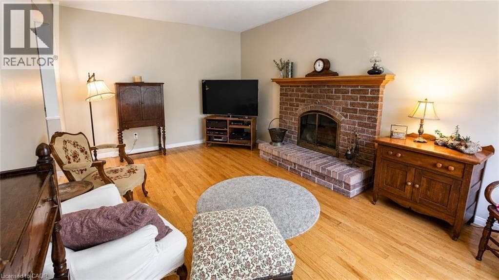 Detached for sale at 240 STOKE Drive, Highland West, Kitchener, Ontario, photo 10