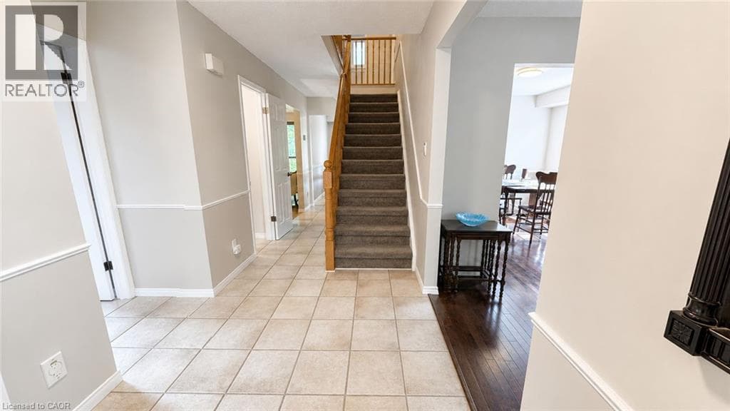 Detached for sale at 240 STOKE Drive, Highland West, Kitchener, Ontario, photo 3