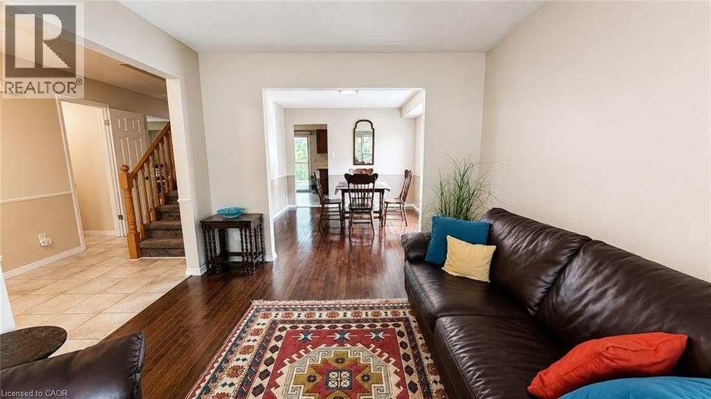 Detached for sale at 240 STOKE Drive, Highland West, Kitchener, Ontario, photo 5