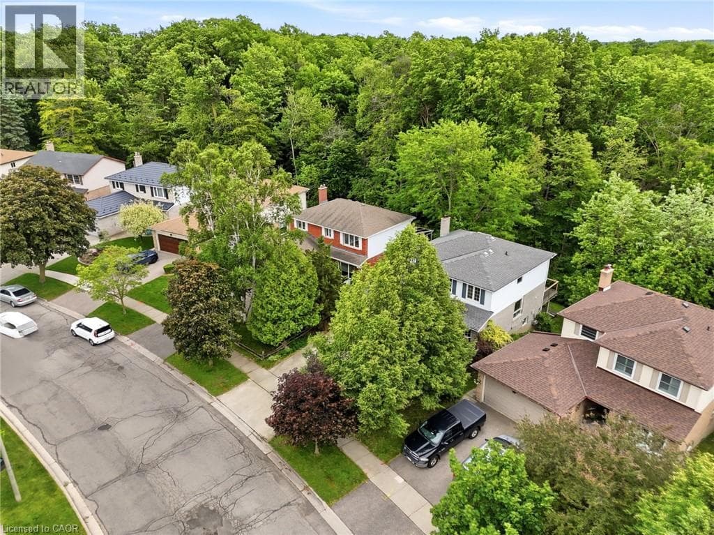 Detached for sale at 240 STOKE Drive, Highland West, Kitchener, Ontario, photo 36