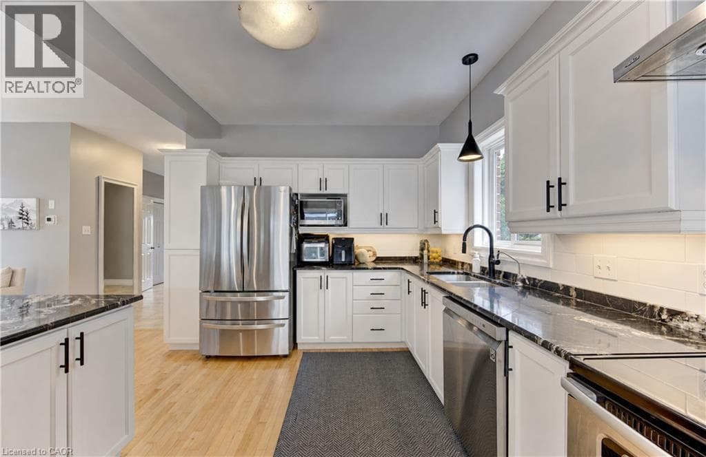 Detached for sale at 231 STEEPLERIDGE Street, Doon South, Kitchener, Ontario, photo 7