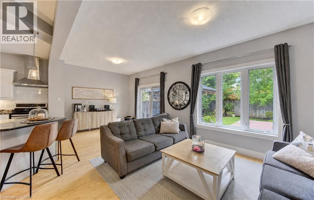 Detached for sale at 231 STEEPLERIDGE Street, Doon South, Kitchener, Ontario, photo 9