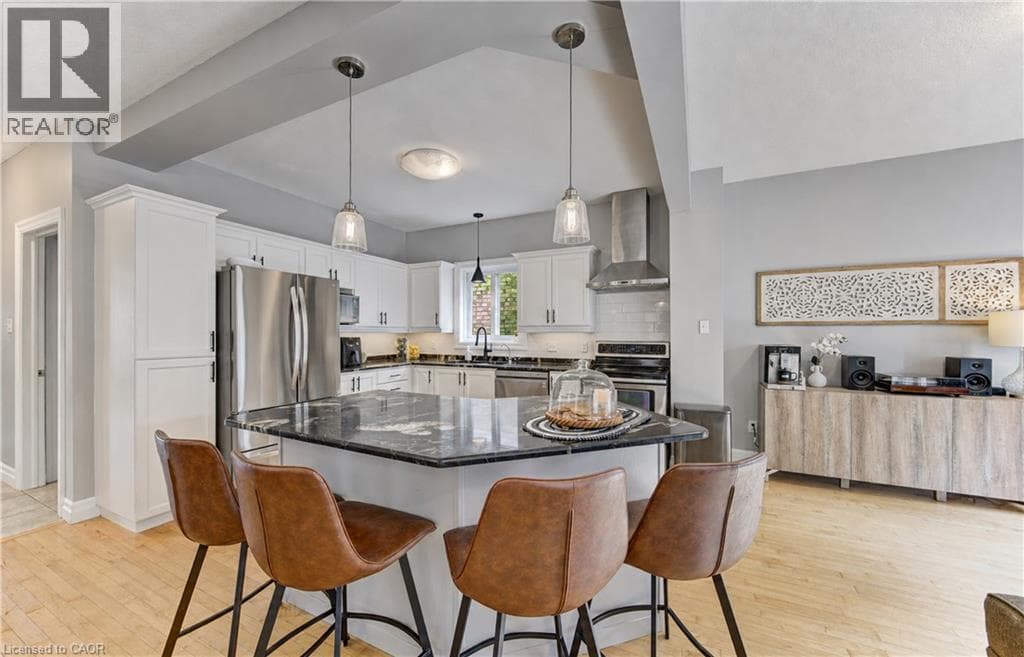 Detached for sale at 231 STEEPLERIDGE Street, Doon South, Kitchener, Ontario, photo 5