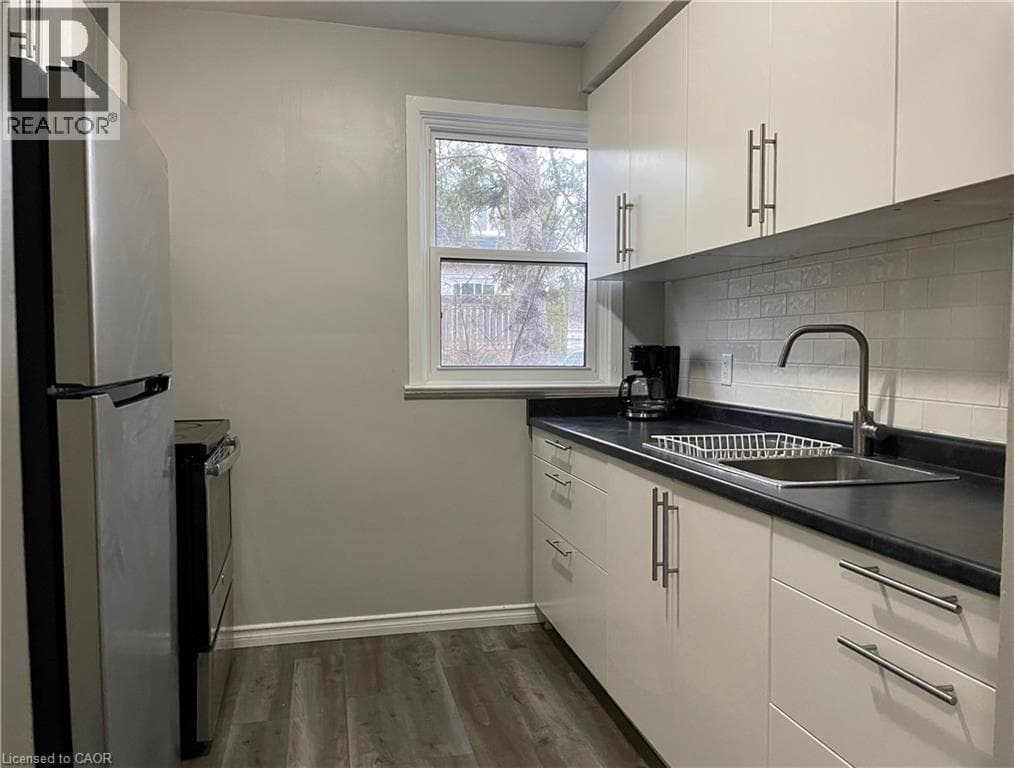 Townhouse for sale at 276 WESTCOURT Place, Uptown West, Waterloo, Ontario, photo 2