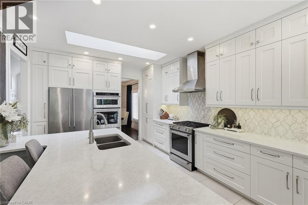 Detached for sale at 15 EVERWOOD Run, Doon South, Kitchener, Ontario, photo 13