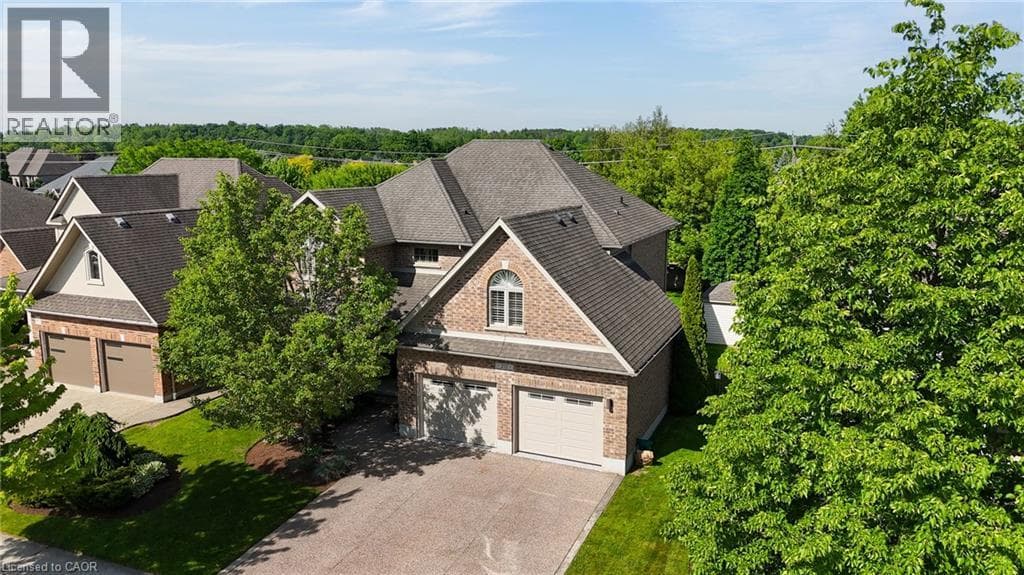 211 TERRACE WOOD Crescent