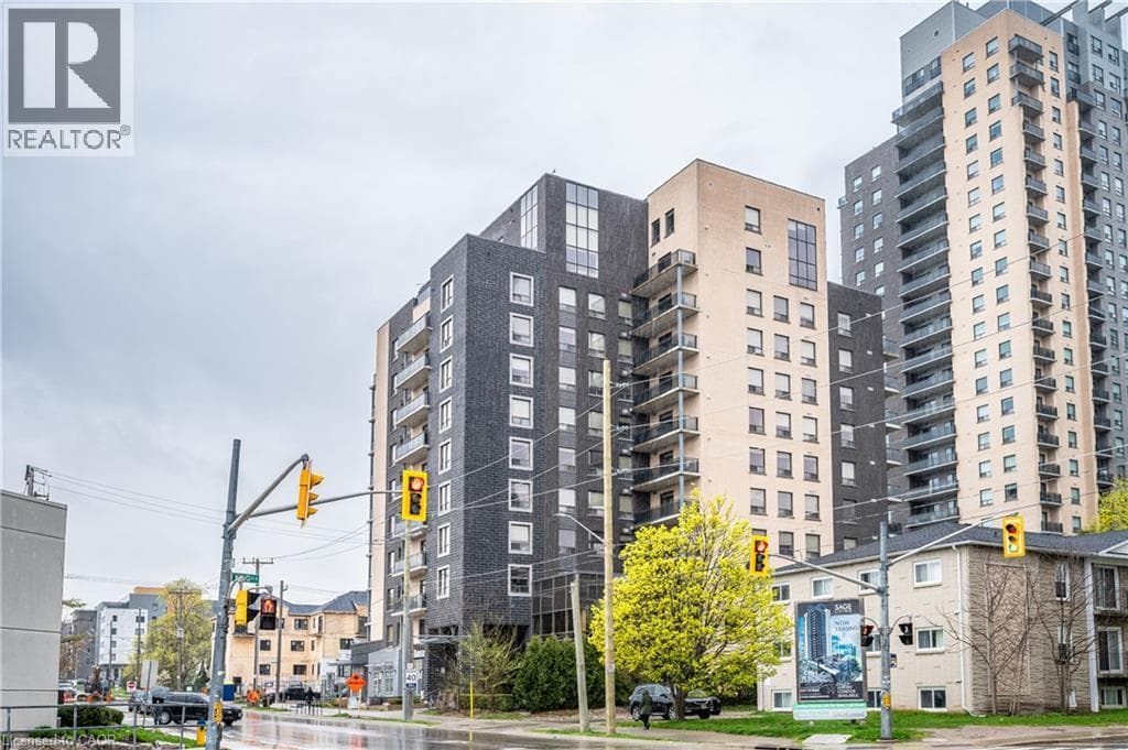 8 HICKORY Street W Unit# 404