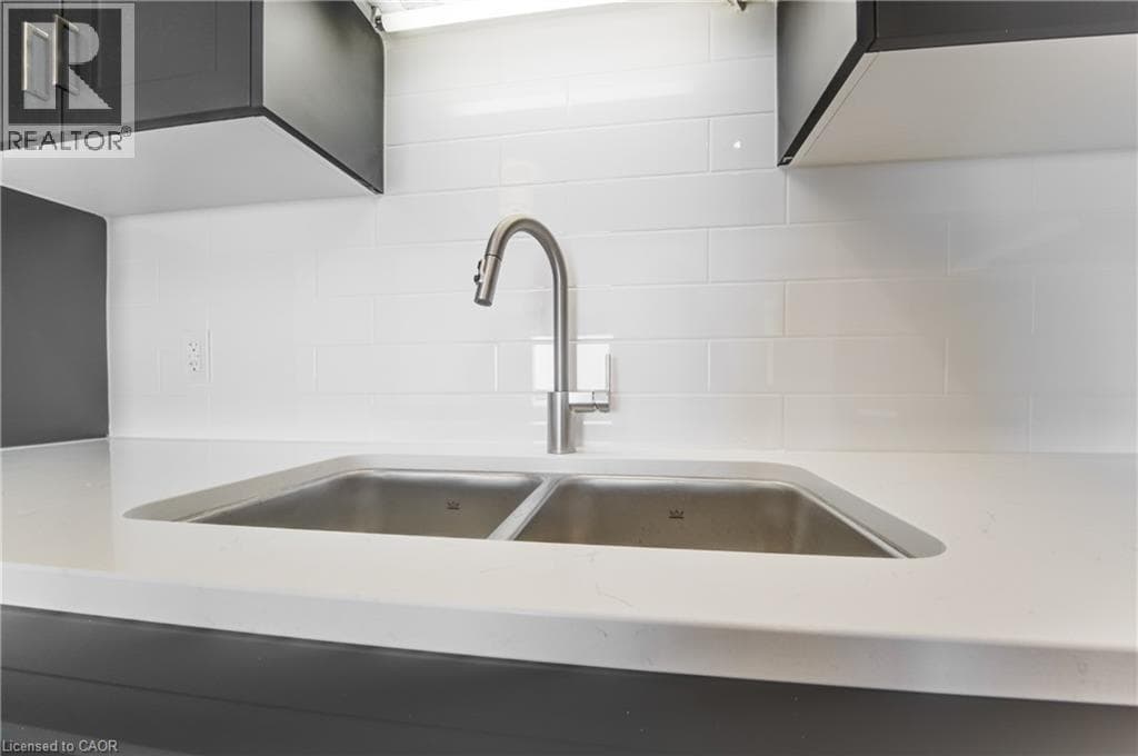 Townhouse for sale at 27 URBANE Boulevard, Laurentian West, Kitchener, Ontario, photo 13