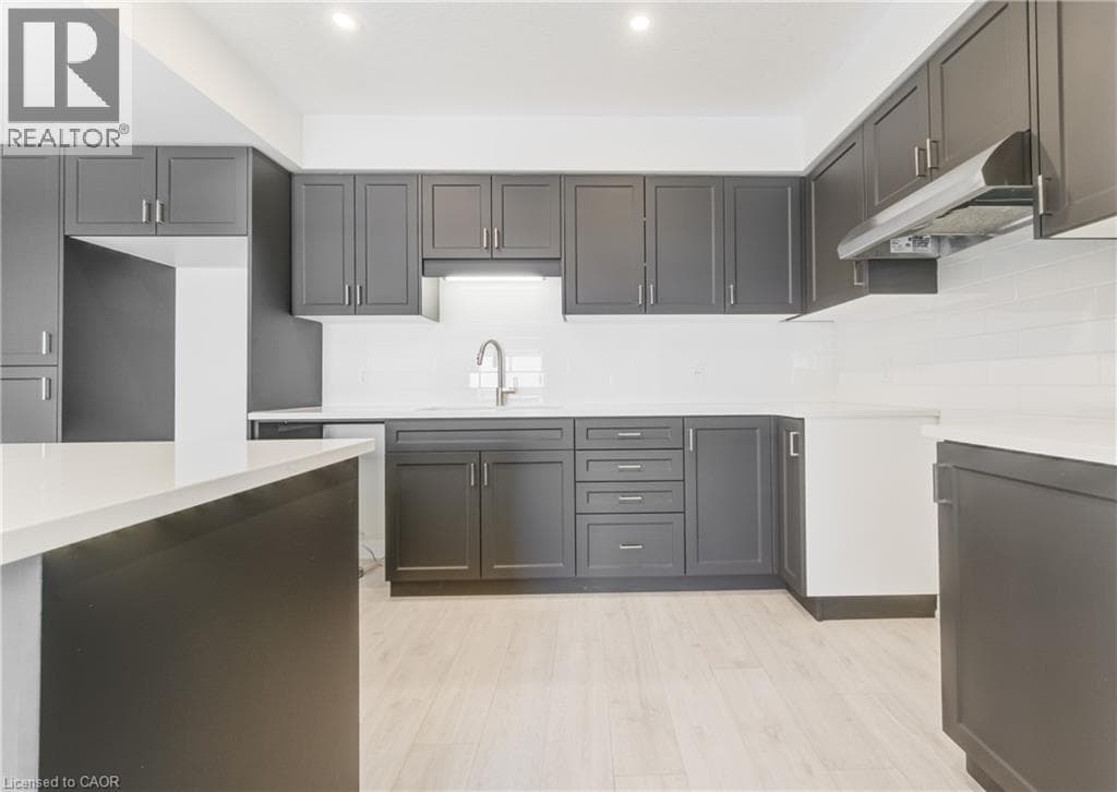 Townhouse for sale at 27 URBANE Boulevard, Laurentian West, Kitchener, Ontario, photo 9