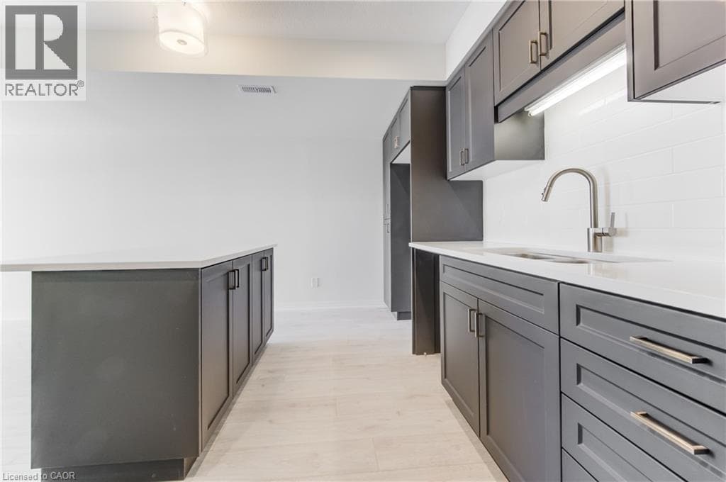 Townhouse for sale at 27 URBANE Boulevard, Laurentian West, Kitchener, Ontario, photo 10