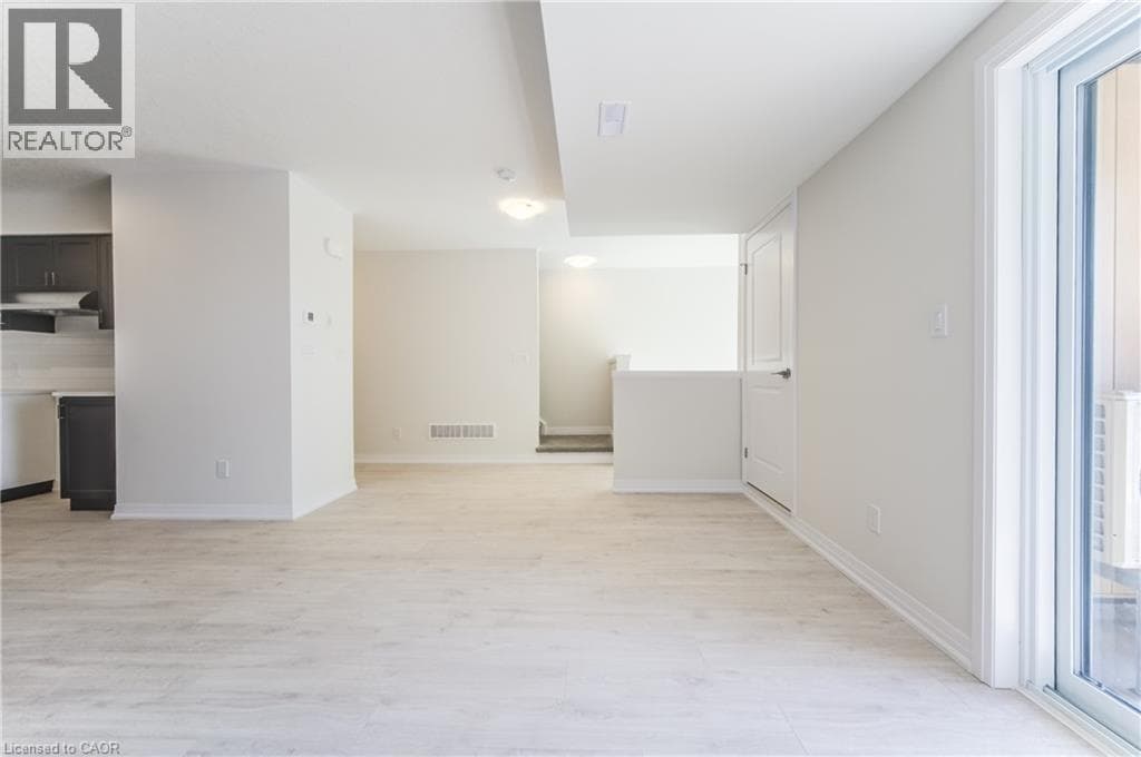 Townhouse for sale at 27 URBANE Boulevard, Laurentian West, Kitchener, Ontario, photo 16