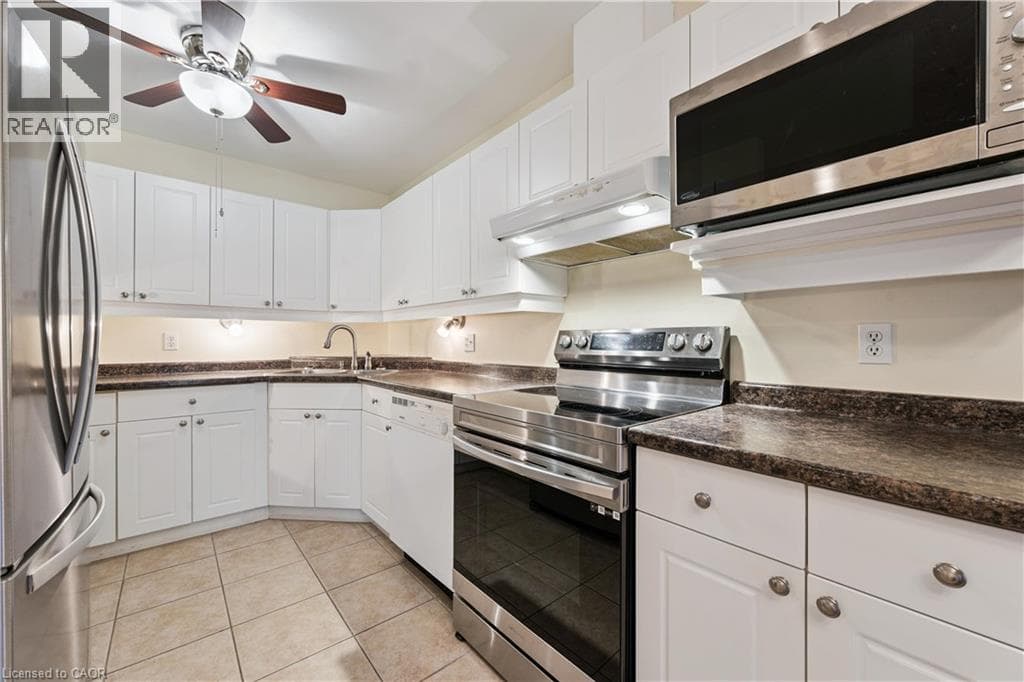 Townhouse for sale at 360 ERBSVILLE Road Unit# 18, Laurelwood, Waterloo, Ontario, photo 5