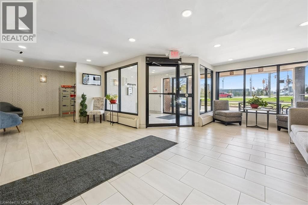 Apartment for sale at 1100 COURTLAND Avenue E Unit# 302, Vanier, Kitchener, Ontario, photo 5