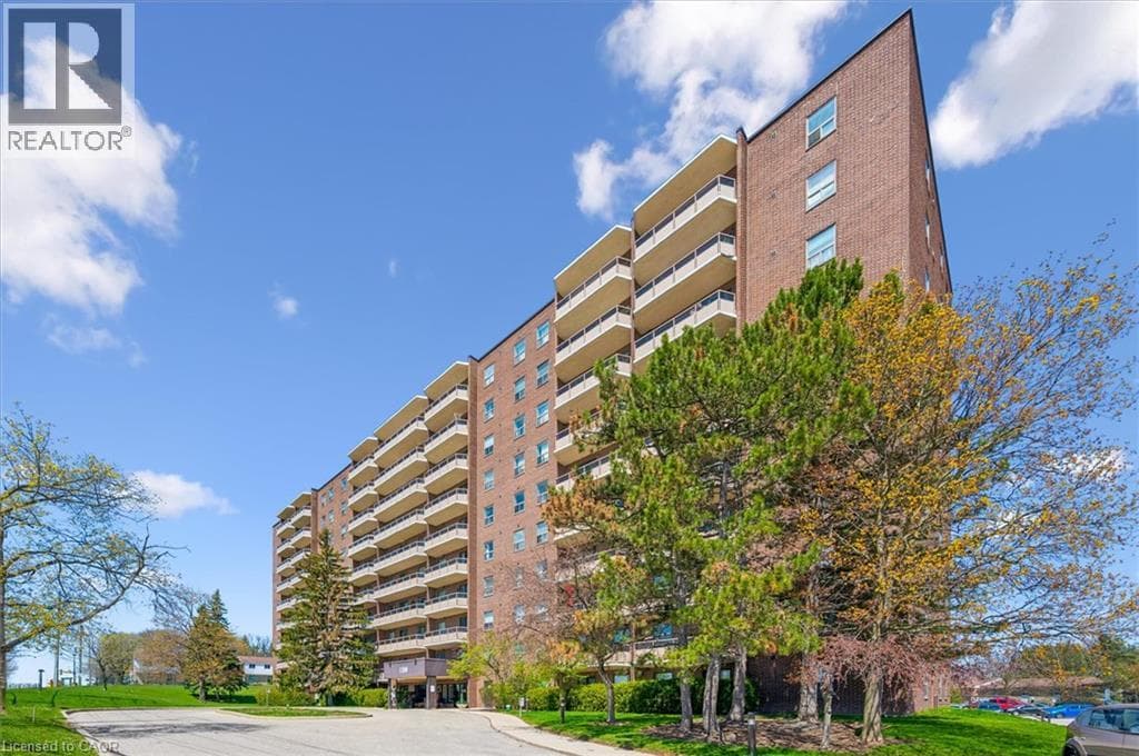 Apartment for sale at 1100 COURTLAND Avenue E Unit# 302, Vanier, Kitchener, Ontario, photo 2